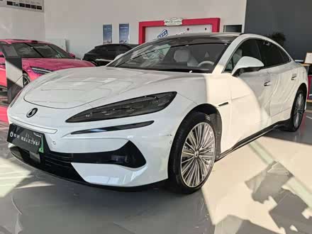 Denza Z9 2024 2024款 1100km 四驱Ultra版