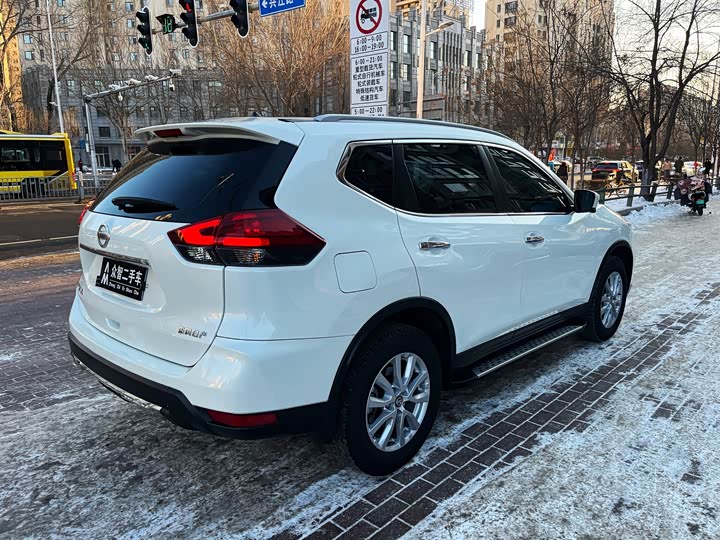 Nissan X-Trail 2023 2023款 经典 2.0L 两驱智联舒享版