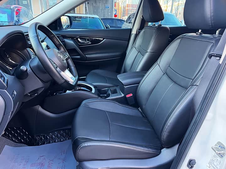 Nissan X-Trail 2023 2023款 经典 2.0L 两驱智联舒享版