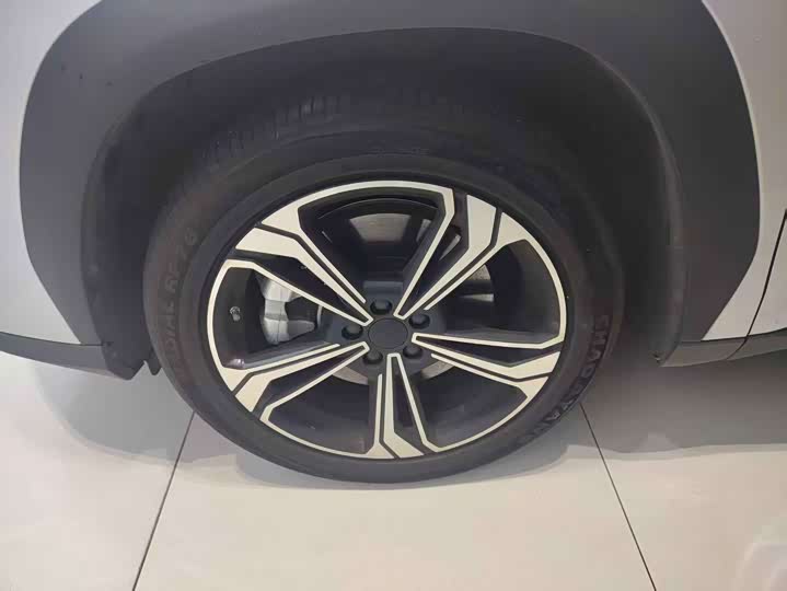 Geely Galaxy L7 2025 2025款 EM-i 115km 探索+版