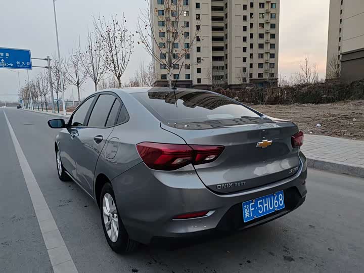Chevrolet Onix (Cavalier) 2022 2022款 325T 自动欣悦版