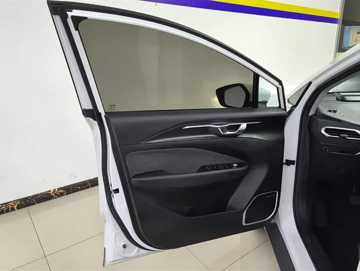 Geely Geometry C 2021 2021款 C400 立方版