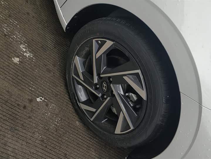 Hyundai Elantra N line 2023 2023款 1.5L CVT LUX尊贵版