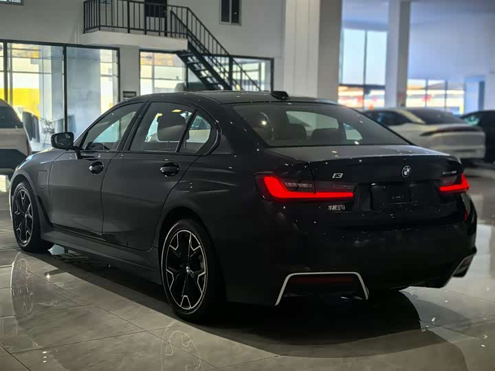 BMW i3 2025 2025款 eDrive 40 L 曜夜套装