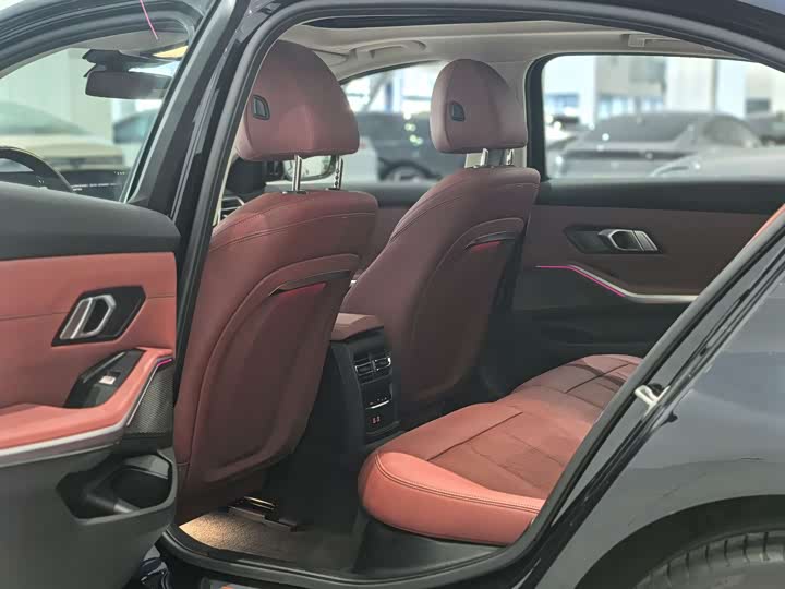 BMW i3 2025 2025款 eDrive 40 L 曜夜套装