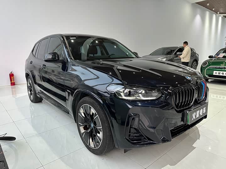 2024 BMW iX3
