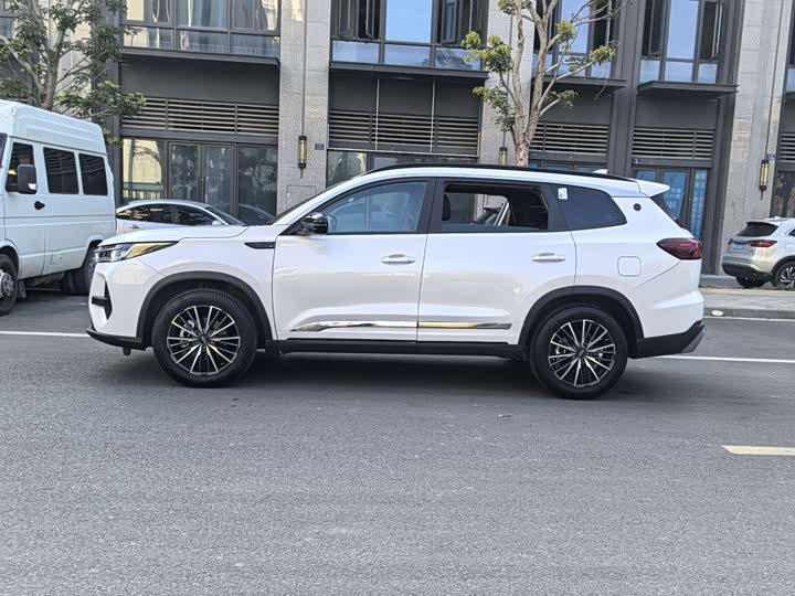 Chery Tiggo 8 Pro 2025 2025款 290T 两驱豪华+