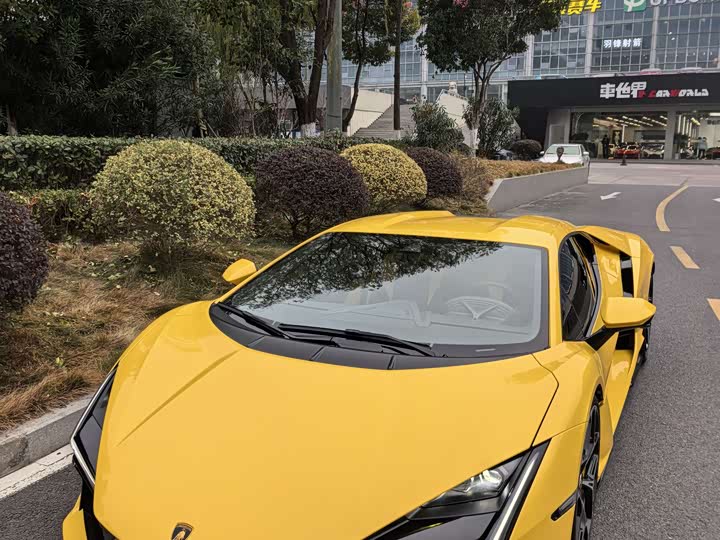 Lamborghini Revuelto 2023 2023款 6.5L PHEV标准版