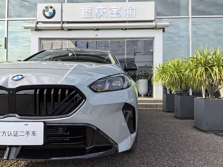 BMW 2 Series 2025 2025款 225L M运动曜夜套装