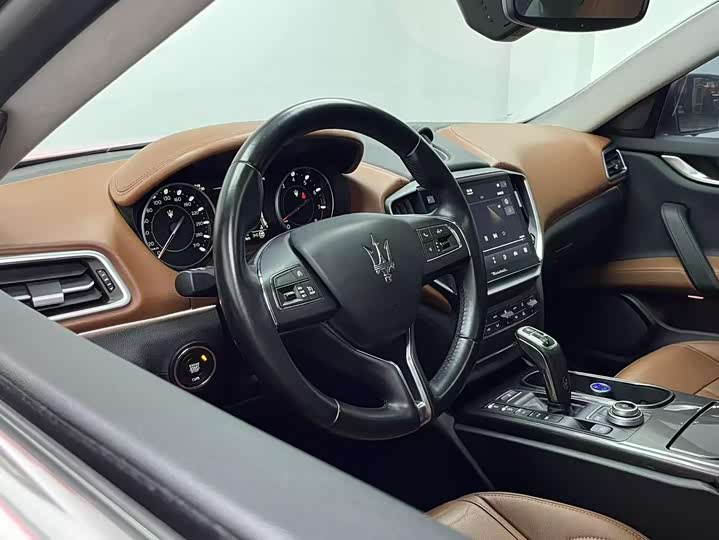 Maserati Ghibli 2022 2022款 2.0T GT锋芒版