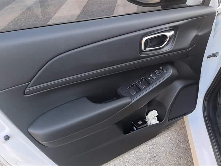 Honda Vezel 2023 2023款 1.5L CVT先锋版