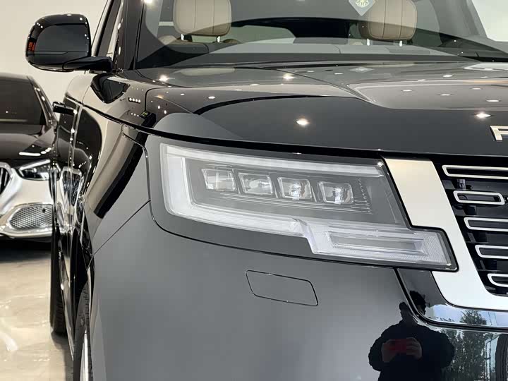 Land Rover Range Rover 2025 2025款 3.0 L6 360PS 盛世版