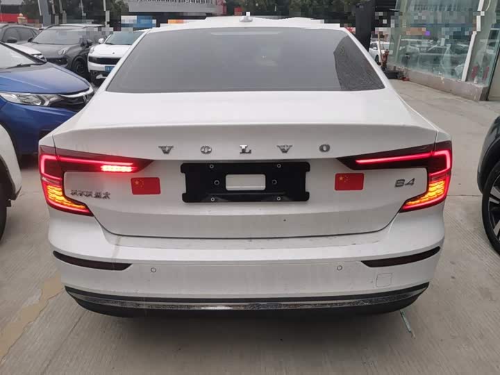 Volvo S60 2025 2025款 B4 智逸豪华版