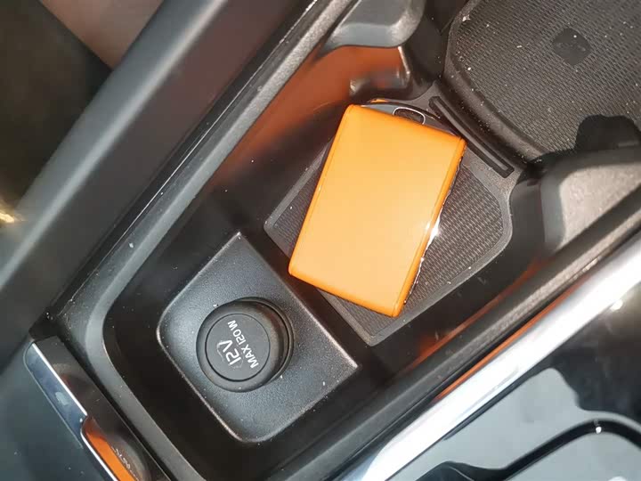 Volvo S60 2025 2025款 B4 智逸豪华版