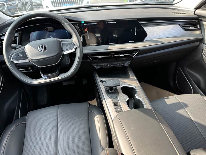 Changan X7 Plus 2024 2024款 1.5T 自动尊贵型 7座