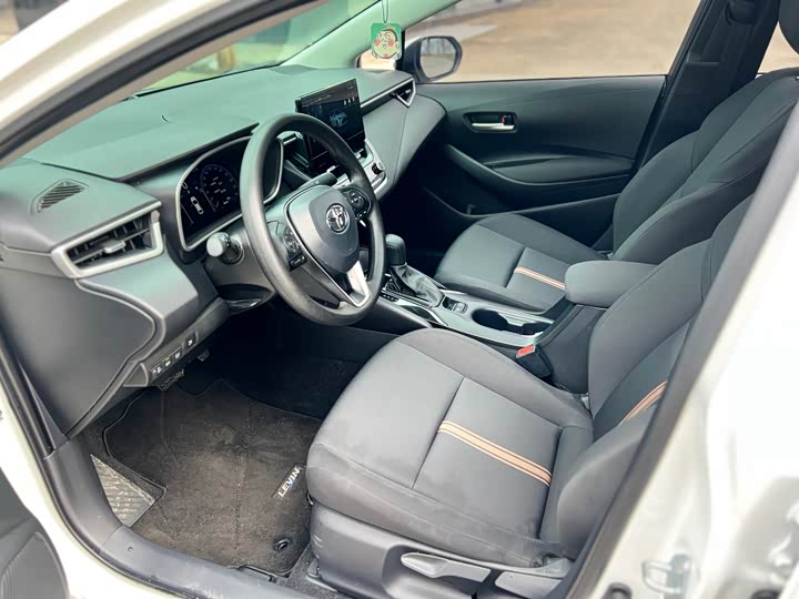 Toyota Levin 2024 2024款 智能电混双擎 1.8L 豪华版