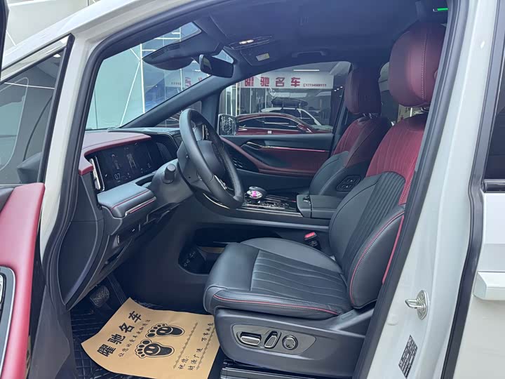 GAC Trumpchi M8 2024 2024款 宗师系列 400T 先锋版