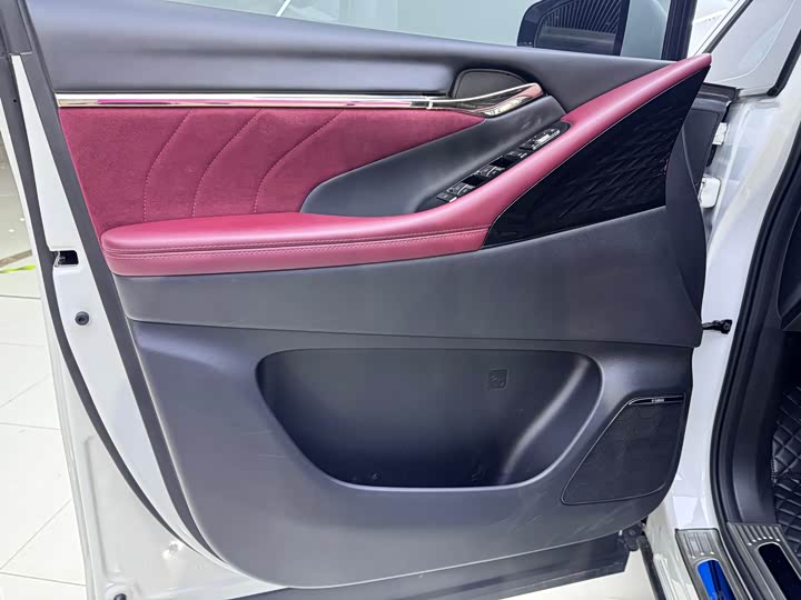 GAC Trumpchi M8 2024 2024款 宗师系列 400T 先锋版