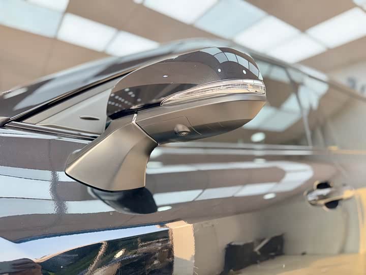 Toyota Crown Kluger 2024 2024款 2.5L HEV四驱尊贵版