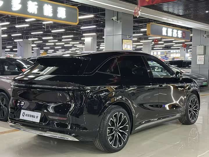 Zeekr 7X 2025 2025款 100kWh 长续航后驱智驾版