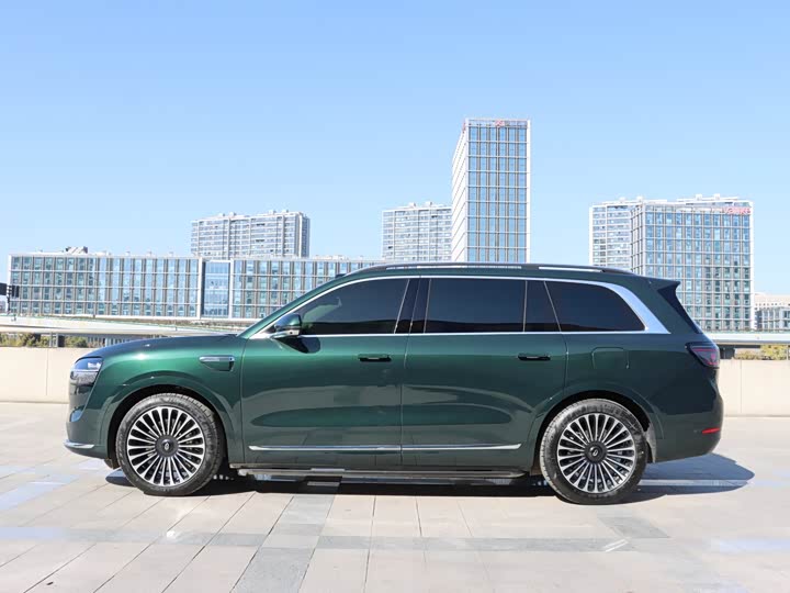 Aito M9 2025 2025款 增程 Ultra版 52kWh 4座版