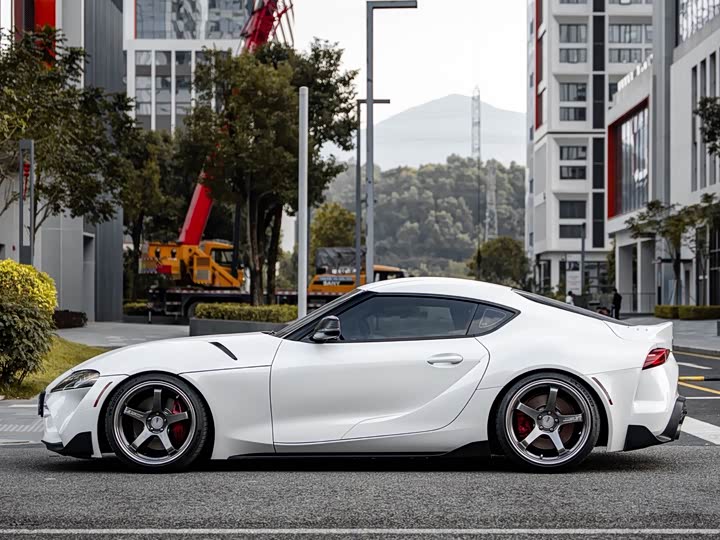 Toyota Supra 2022 2022款 GR SUPRA 3.0T 标准型