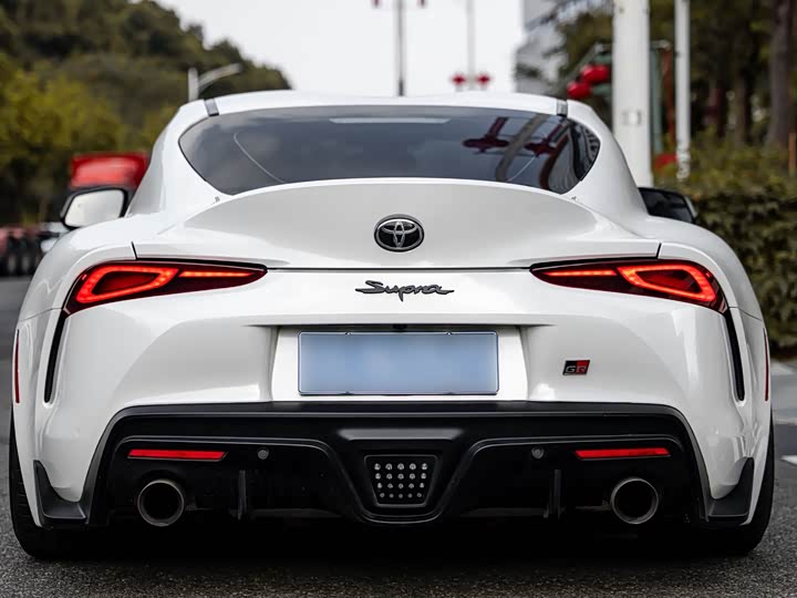 Toyota Supra 2022 2022款 GR SUPRA 3.0T 标准型