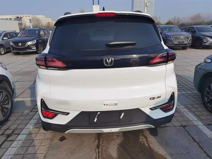 Changan CS15 2021 2021款 1.5L 自动进取型