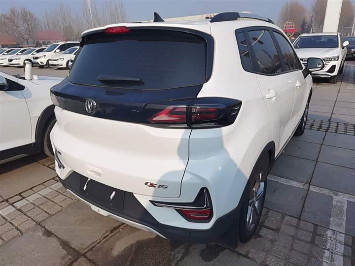 Changan CS15 2021 2021款 1.5L 自动进取型