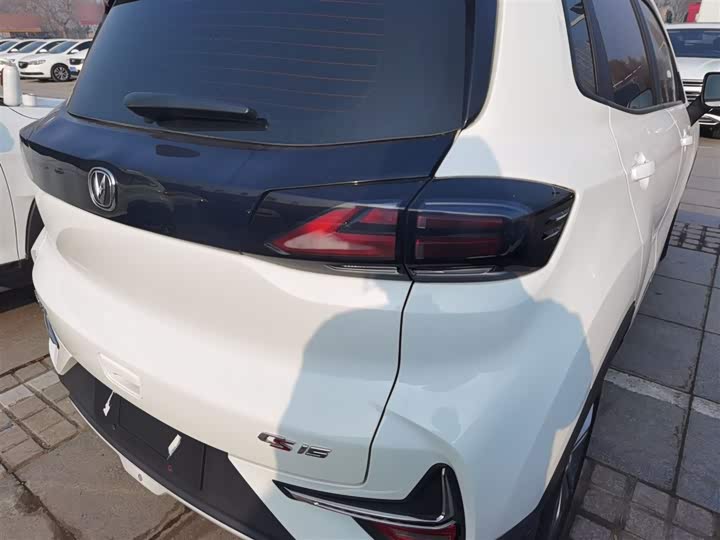 Changan CS15 2021 2021款 1.5L 自动进取型