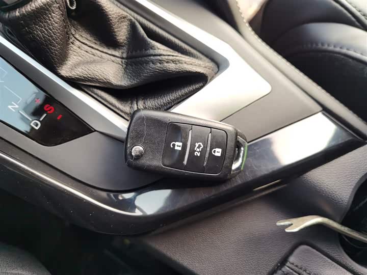 Changan CS15 2021 2021款 1.5L 自动进取型