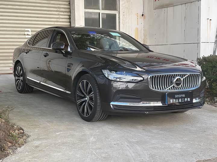 Volvo S90 2025 2025款 B5 智远豪华版