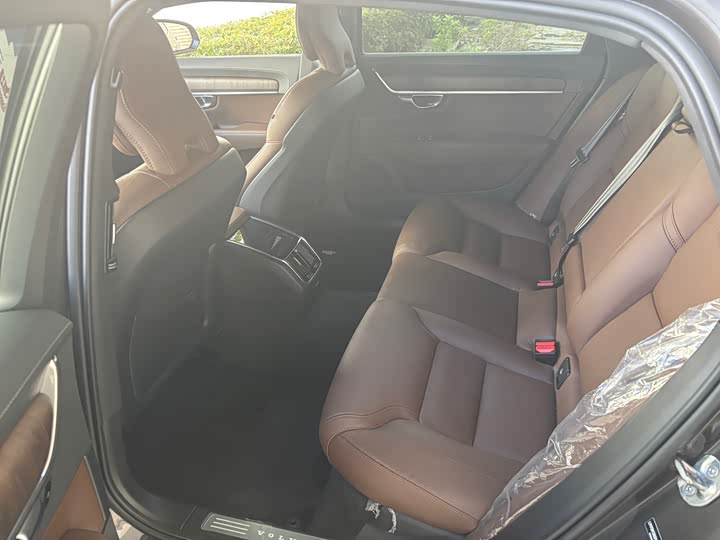 Volvo S90 2025 2025款 B5 智远豪华版