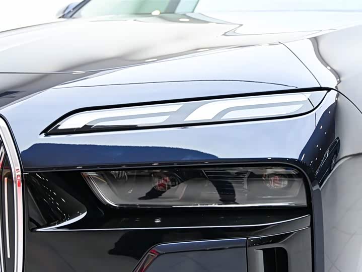 BMW i7 2023 2023款 eDrive50L 领先M运动套装