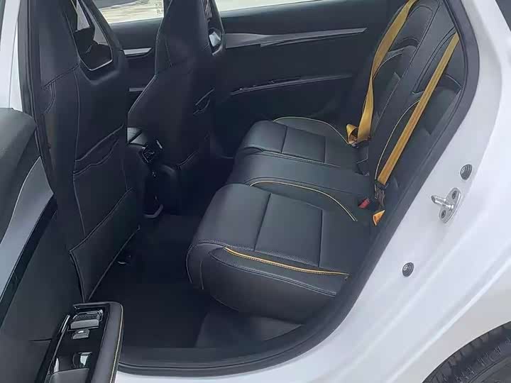 MG Motor 5 Scorpio 2022 2022款 1.5T Trophy运动旗舰版