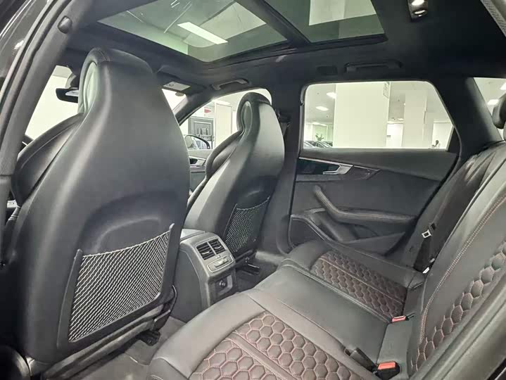 Audi RS 4 2024 2024款 RS4 Avant 燃擎版