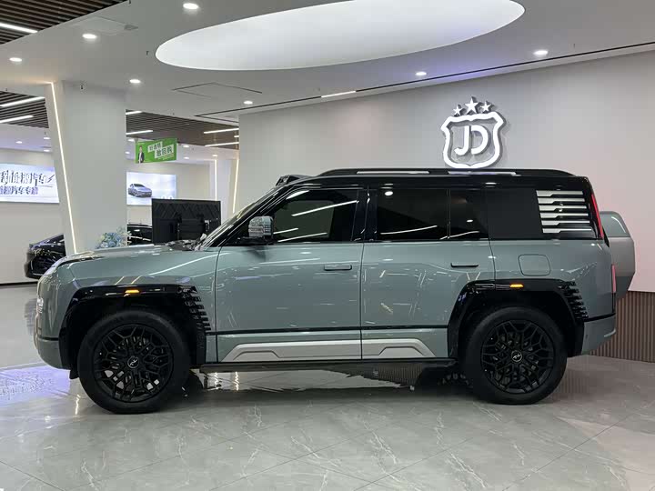 BYD Yangwang U8 2023 2023款 豪华版