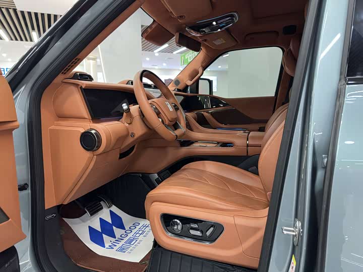 BYD Yangwang U8 2023 2023款 豪华版