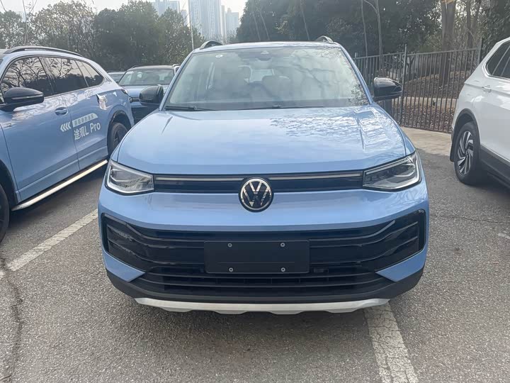 Volkswagen Tharu 2025 2025款 新锐 300TSI 锐享版