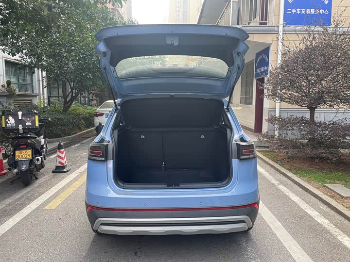 Volkswagen Tharu 2025 2025款 新锐 300TSI 锐享版