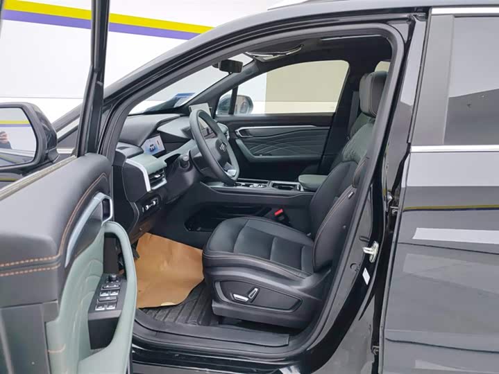 Geely Okavango L 2024 2024款 2.0T DCT尊贵型