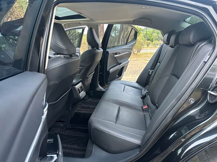 Toyota Camry 2024 2024款 2.0GVP 豪华版