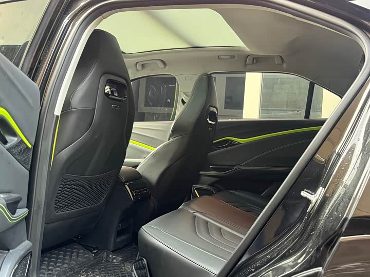 Hozon U 2022 2022款 哪吒U-Ⅱ 500 磷酸铁锂