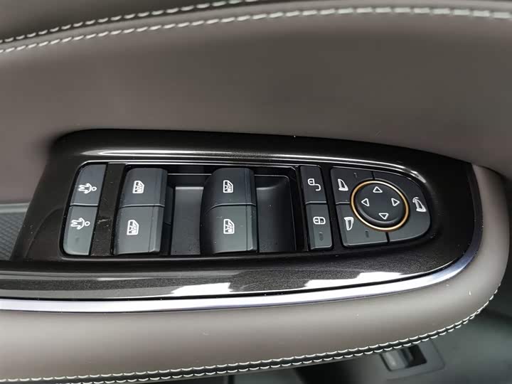 BYD Frigate 07 2023 2023款 DM-i 100KM 豪华型