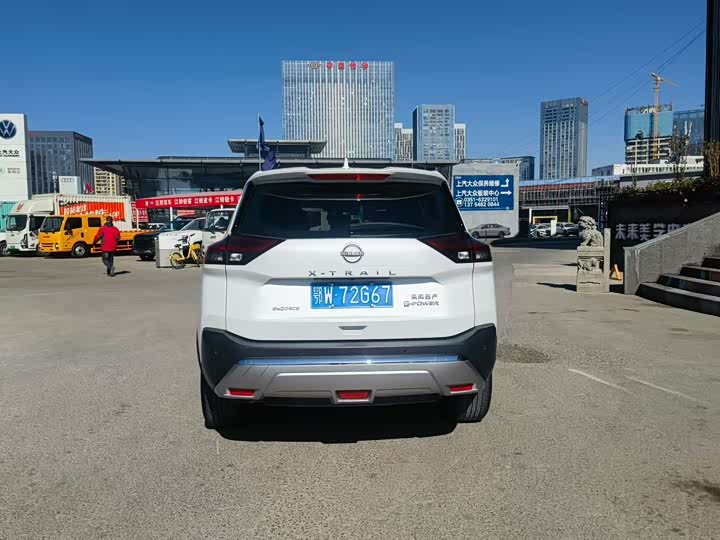Nissan X-Trail 2023 2023款 e-POWER 超混双电机四驱豪华版