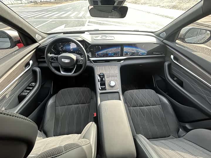 Geely Monjaro 2025 2025款 东方曜 2.0TD 自动揽星版