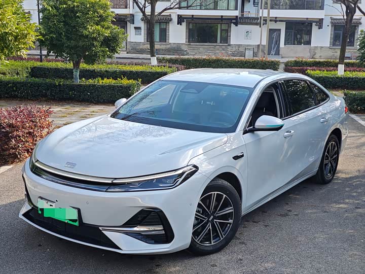 Geely Galaxy A7 2025 2025款 EM-i 70km 启航版