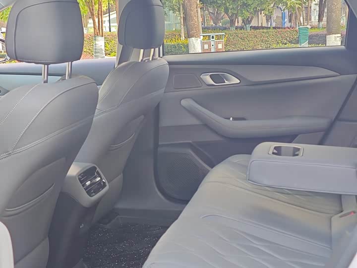 Geely Galaxy A7 2025 2025款 EM-i 70km 启航版