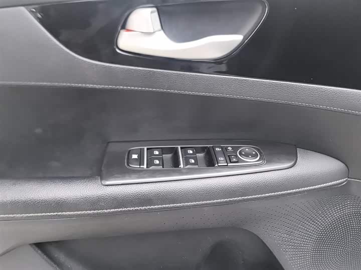 Kia K3 2021 2021款 1.5L CVT时尚版