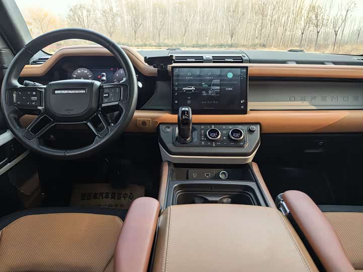 Land Rover Defender 2024 2024款 110 3.0T P400 X-DYNAMIC HSE